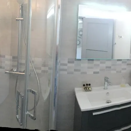 Le Pont Neuf 61 Apartment